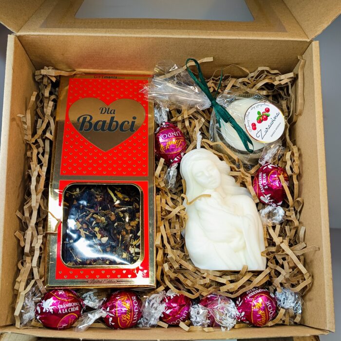 ZESTAW PREZENTOWY DLA BABCI ZE ŚWIECĄ SOJOWĄ